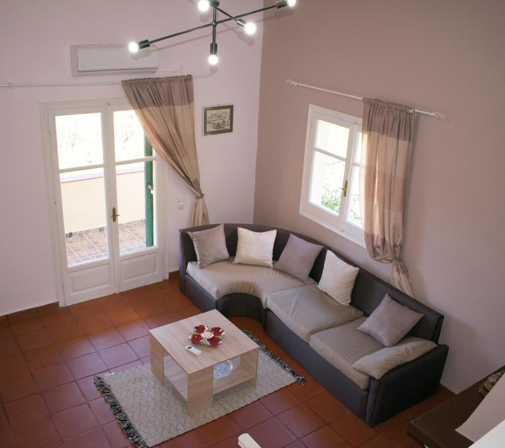Amalia'S House Βίλα Λιαπάδες Εξωτερικό φωτογραφία